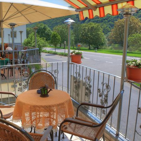 Hotel Moselterrasse 埃迪格尔-埃莱尔 外观 照片