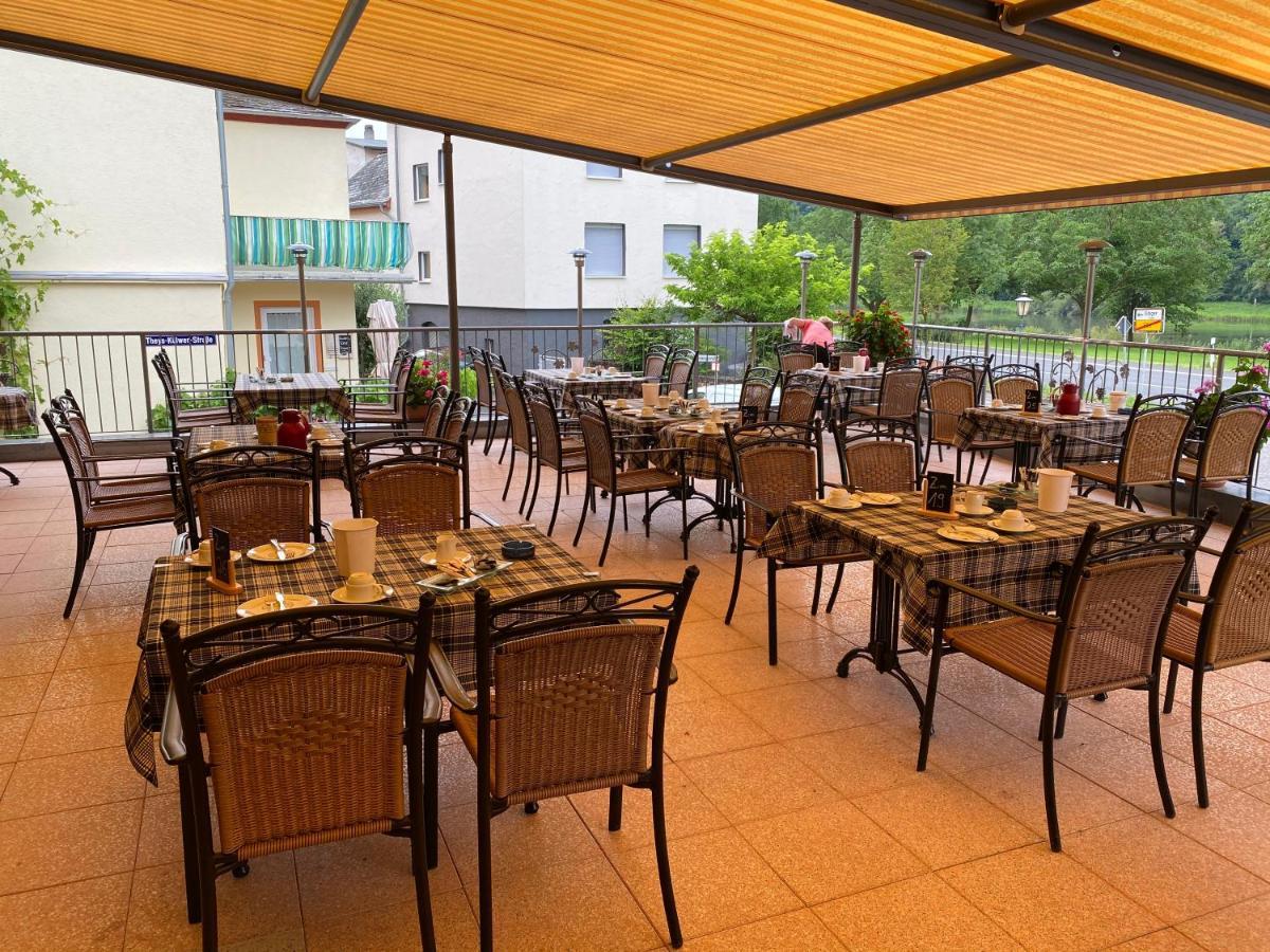 Hotel Moselterrasse 埃迪格尔-埃莱尔 外观 照片