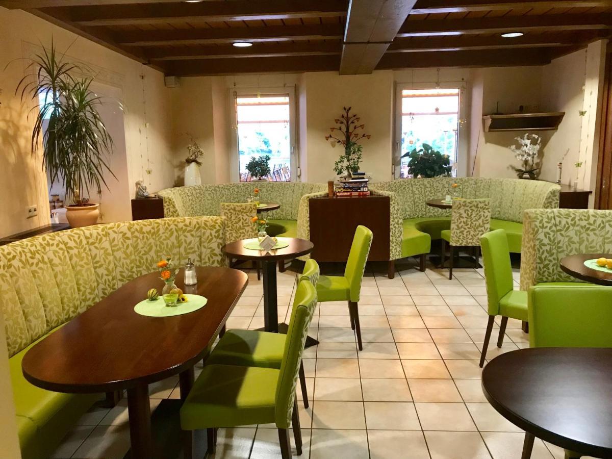 Hotel Moselterrasse 埃迪格尔-埃莱尔 外观 照片