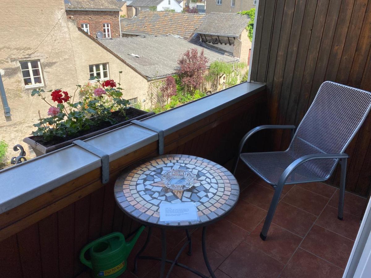 Hotel Moselterrasse 埃迪格尔-埃莱尔 外观 照片