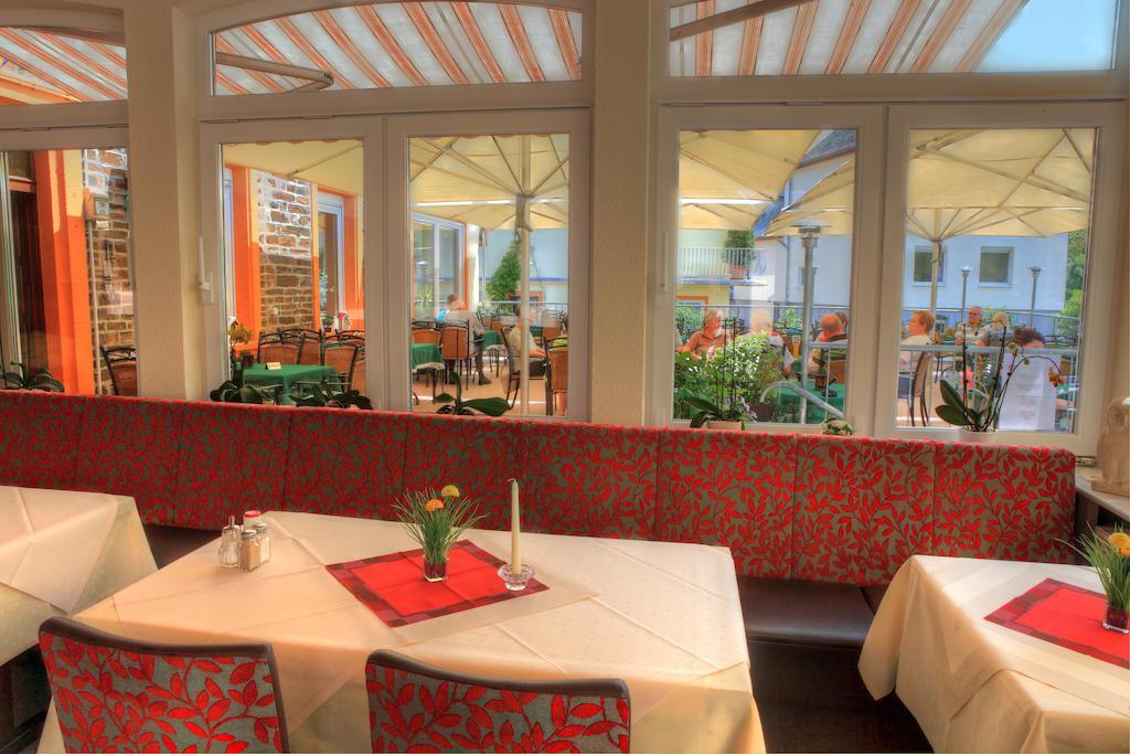 Hotel Moselterrasse 埃迪格尔-埃莱尔 外观 照片
